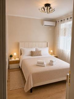 Sol Apartment in Bllok, Tirana - 6