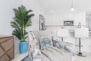 Luxury Golf-Front Retreat 3BR3BA HTD Pool, Jacuzzi, GOLF AVAILABLE - 4
