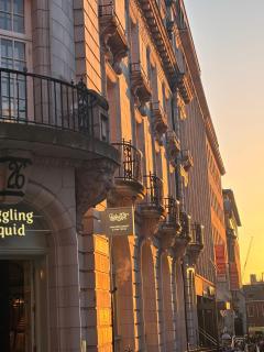 Special apartment with balconies - in the very heart of Leeds - 8