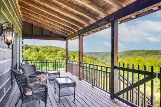 95-Acre Countryside Estate! Luxe Vermont Farmhouse - 0