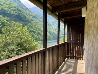 Lakeview House in Valle Verzasca - 4