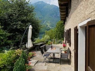 Lakeview House in Valle Verzasca - 3