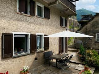 Lakeview House in Valle Verzasca - 4