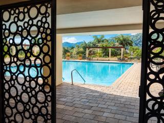 Stylish One Bedroom Condo - 8