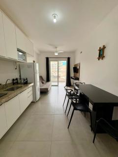 Apartamento 29 aconchegante de 1 quarto na PRAIA GRANDE, recém construido - 6