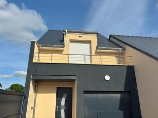 Bright new 2-bedroom apartment, field views - 4