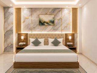 Hotel YshBellemount Sutes NearDelhi Airport - Free Airport Pickup & Drop - 7