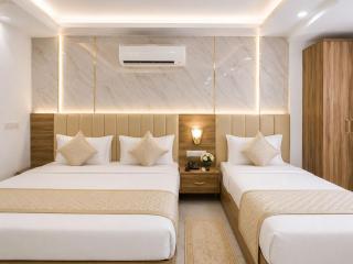 Hotel YshBellemount Sutes NearDelhi Airport - Free Airport Pickup & Drop - 5