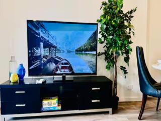 Little Getaway In Hearty Suburban - 9