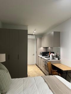 Nelz Haven at One Rosebank - 4