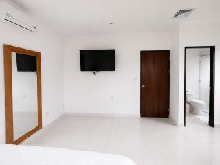 Cuarto con baño en Playa Hermosa, Puntarenas - 2