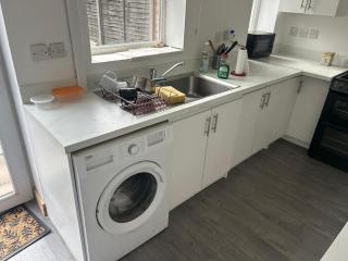 Convenient Accomodation close to Birmingham Airport and NEC - 7