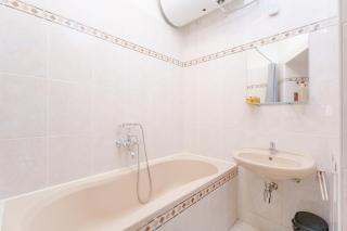 Cozy & Modern Stay Near City Center - Argentinská - 3