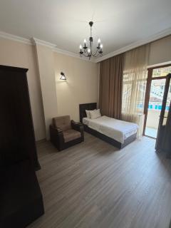 Capital Hotel - 4