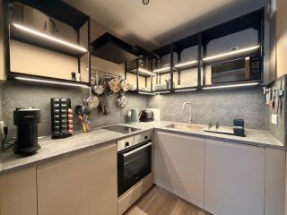 Merchant City One-Bed Apartment near Strathclyde Uni - 2