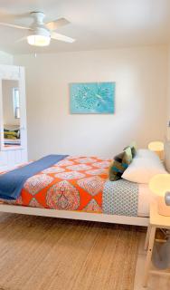 Cozy Garden Bungalow - Pets/Parking/Beach - 9