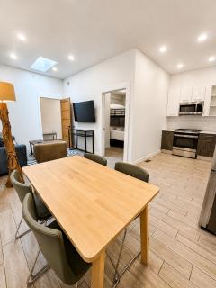 BRAND NEW! Sleeps 10, near World Cup, 18 min NYC - 1