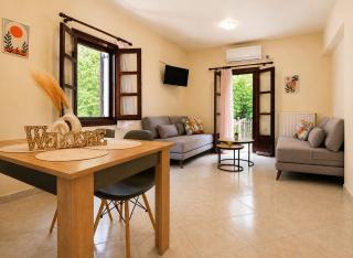 Elias Studio & Apartment near Papa Nero Beach - 8