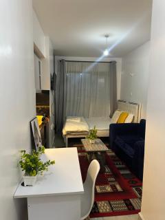 Residence Next Door-4 - 7