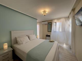 Theasis Athens - 3