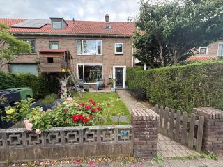 Home Near Alkmaar Centre & North Holland Beaches - 0