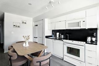 Sunlit 2BR Condo by the Waterfront - 7