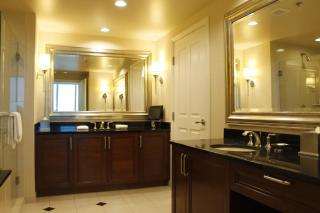 Mgm 1 Bedroom Balcony And Or Studio Luxury Suites - 1