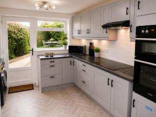 Lilac Cottage -Sleeps 6 -HOT TUB - 4