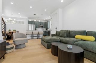Chic 3BR in East Austin w EV Charger Near DT - 3