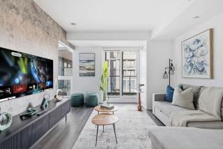 Charming 2BR downtown condo with private patio - 0