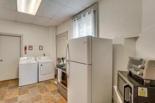 Walk to Lake Ontario, Shops & Eats! Charming Home - 4