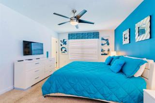 6BR5BA home w private pool Fl - 4