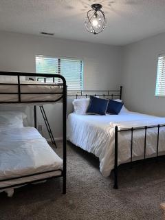 Kapilana Resort Condos - Lake of the Ozarks Waterfront, Pool, Dock, Grill, Fishing, Boat Rentals, & Lake Views - 4