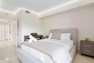 Across from the Ocean 3BR New Intro Pricing Sunny Isles - 5