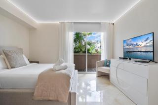 Across from the Ocean 3BR New Intro Pricing Sunny Isles - 2