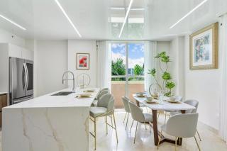Across from the Ocean 3BR New Intro Pricing Sunny Isles - 8