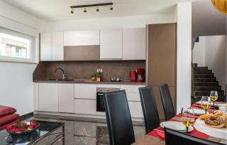 Stunning Home In Krnica - 7
