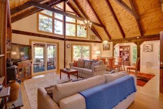 Waterfront Lake Arrowhead Cabin w/ Dock & Fire Pit - 5