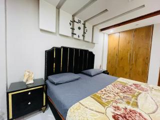 Al Syed Royal Residences, Luxury Family Apartments in Bahria Town Lahore - 5