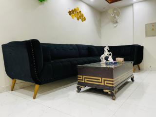 Al Syed Royal Residences, Luxury Family Apartments in Bahria Town Lahore - 2