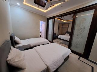 Opal Orchid House - 5