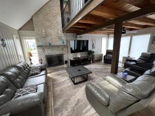 The Family Anchor Beach House at Sodus Point - 1