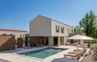 Amazing Home In Snasici With Sauna - 1