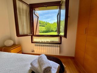 Cozy apartment with mountain views - 2
