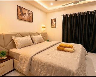 Appartment in Lahore central - 8