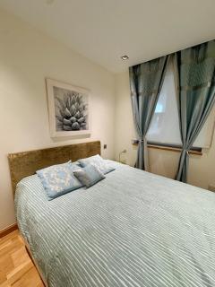 Lovely Ocean Village Apartment with Terrace - 6