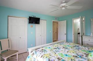 Sanibel Arms West M6 - 2