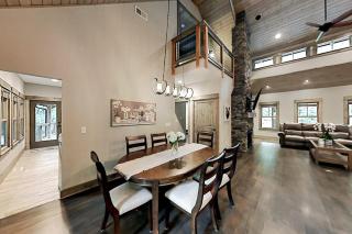 Chateau Boylston - Pisgah Forest - 6