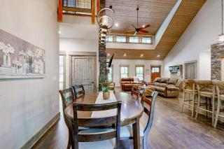 Chateau Boylston - 2