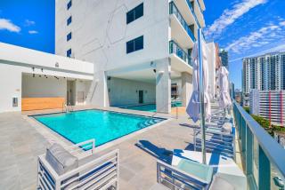 Modern Studio - Balcony Prime Brickell Location - 3
